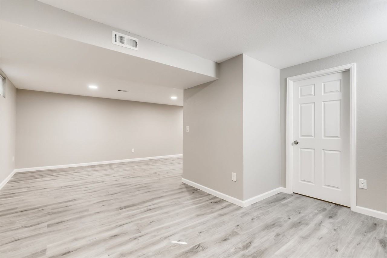 1732 Florence St #1 - Photo 7 of 18