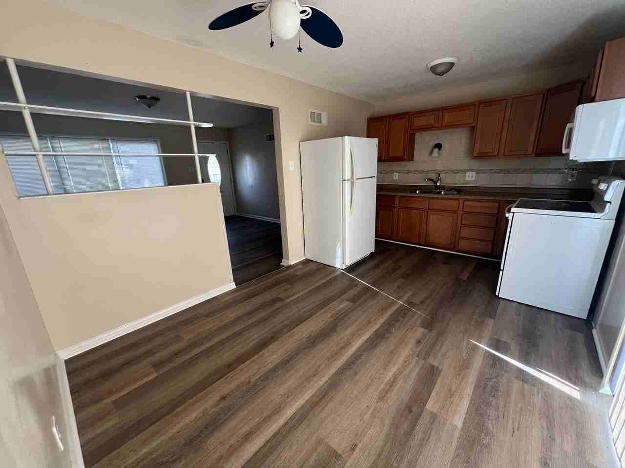 299 Dashwood Dr #1 - Photo 3 of 24