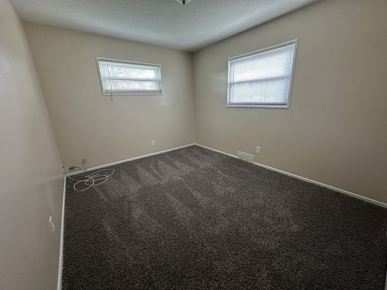 299 Dashwood Dr #1 - Photo 6 of 24
