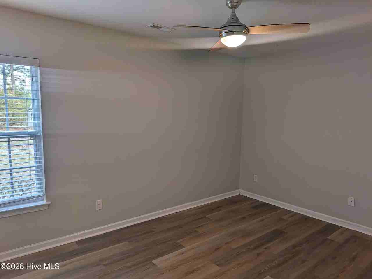 8501 Heirloom Dr Ne - Photo 5 of 16