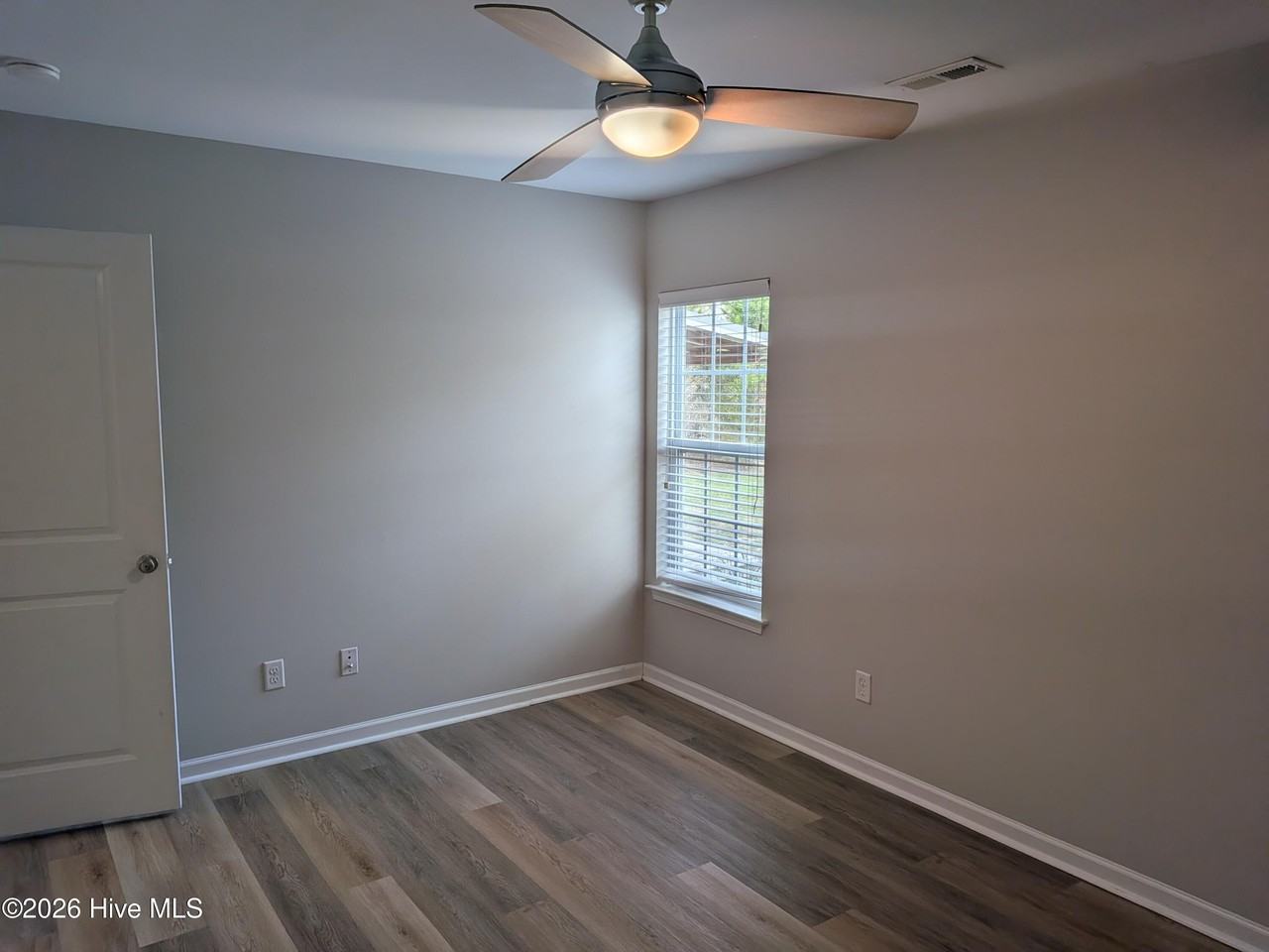 8501 Heirloom Dr Ne - Photo 6 of 16