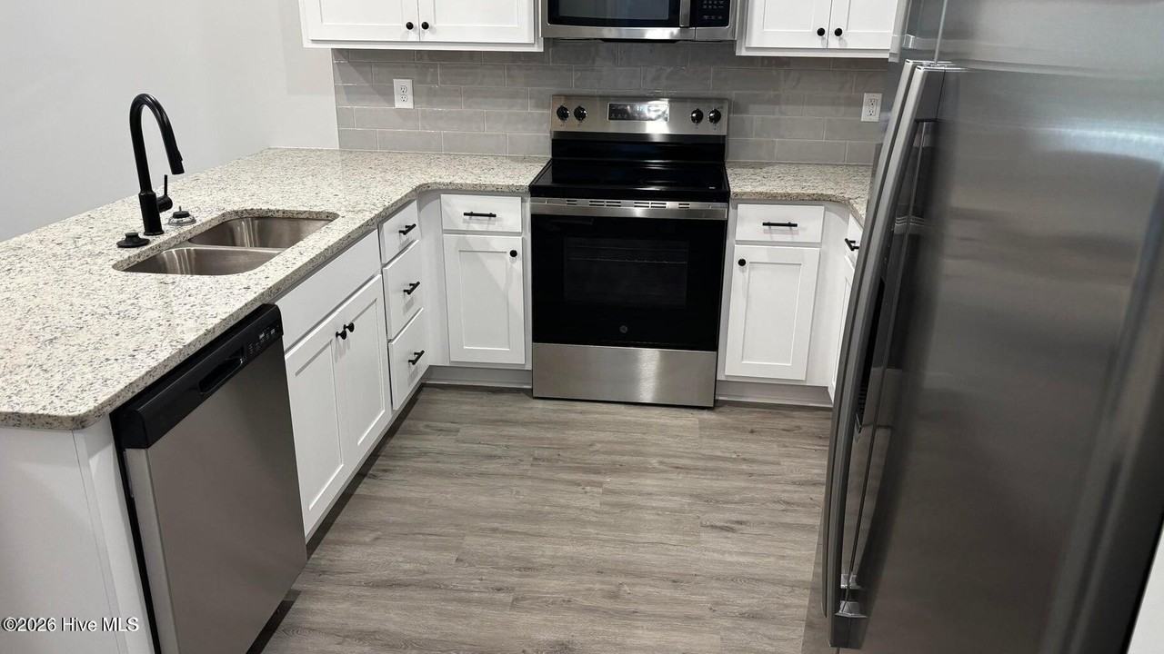 2000 Dartford Dr Unit A - Photo 5 of 16