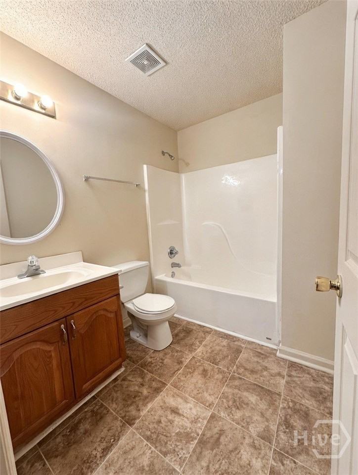 1808 Cedar Shoals Dr - Photo 4 of 9