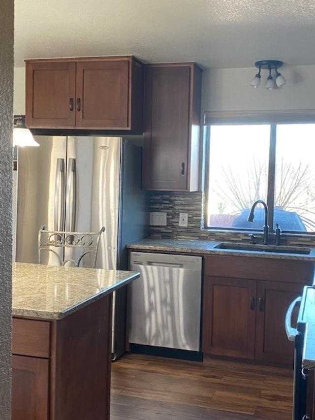 103 Geronimo - Photo 7 of 25