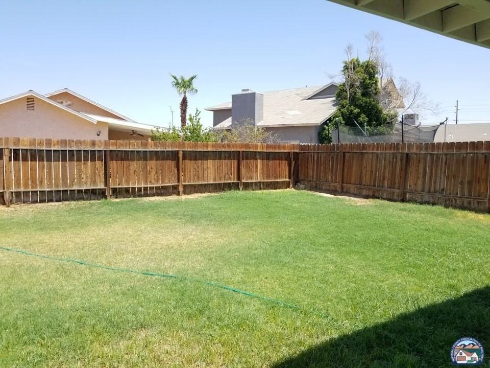 417 Conestoga Ln - Photo 2 of 18