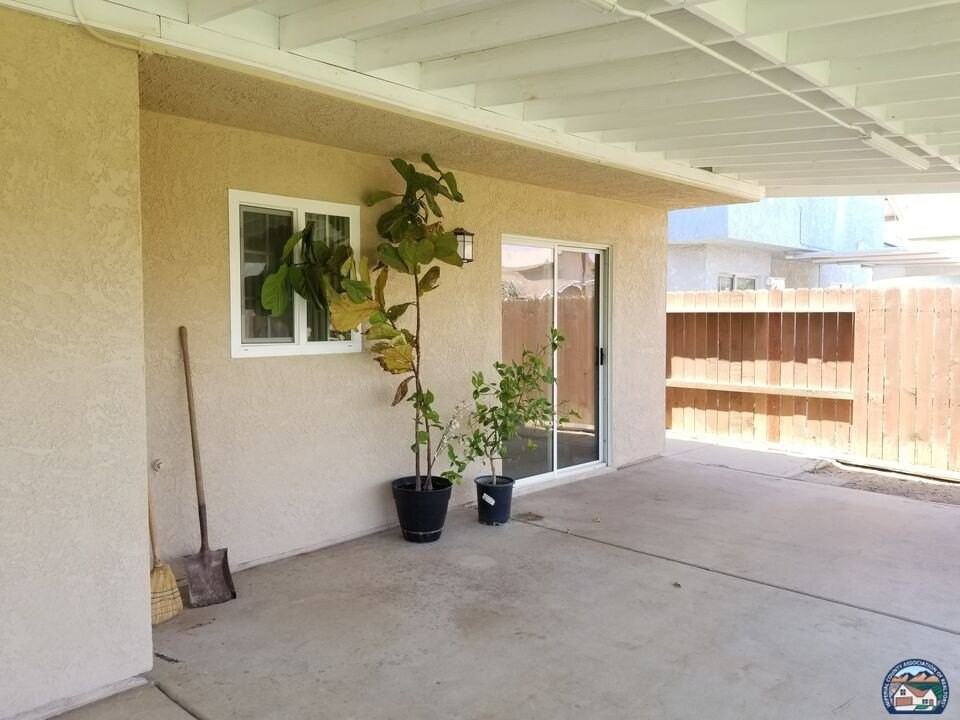 417 Conestoga Ln - Photo 4 of 18