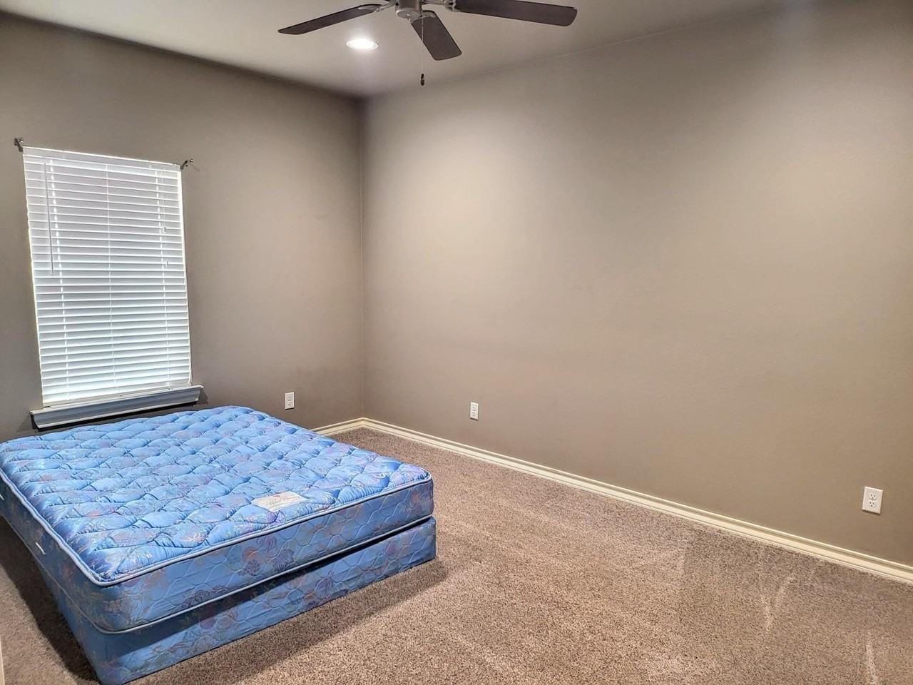 2219 Quitman Ave - Photo 5 of 15