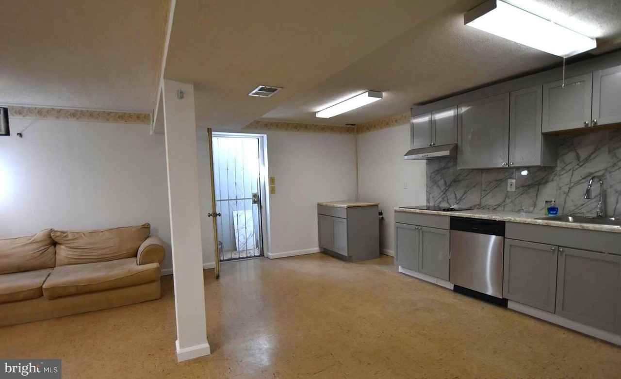 3150 Beethoven Way - Photo 3 of 26