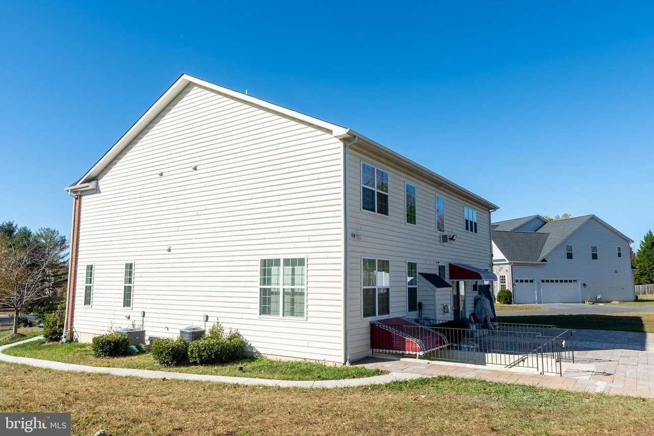 21 Old Bonifant Rd - Photo 3 of 12