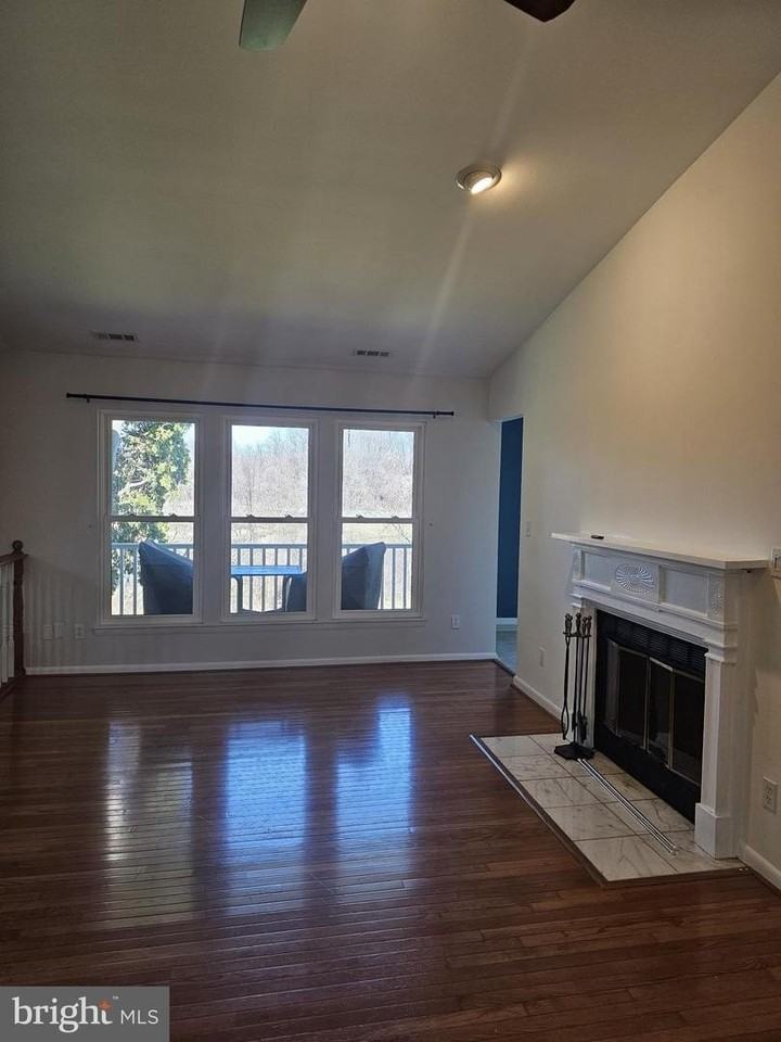11321 Halethorpe Ter - Photo 5 of 16