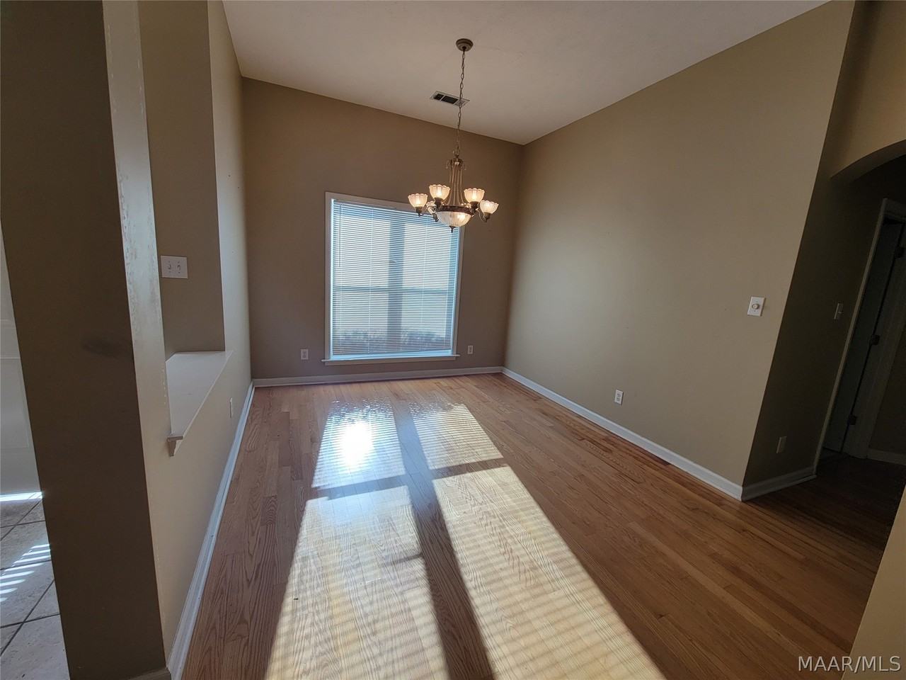 112 Mill Ridge Ct - Photo 4 of 21