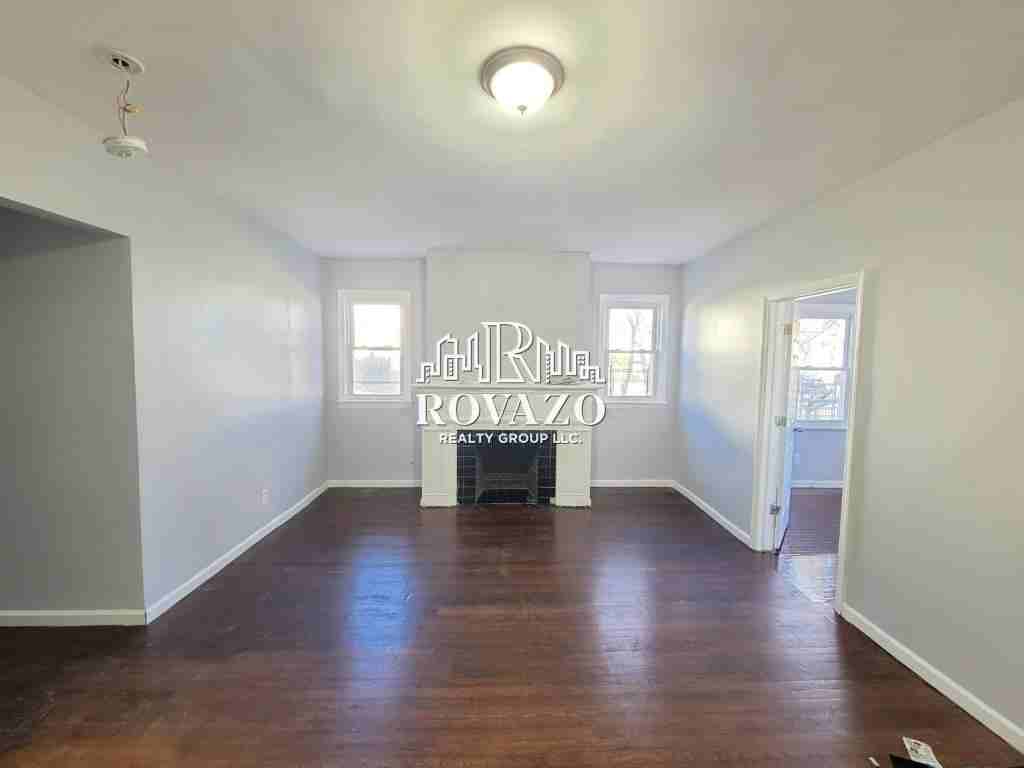 102 Grumman Ave #1 - Photo 2 of 7