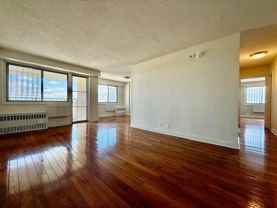 40 E Sidney Ave - Photo 1 of 1