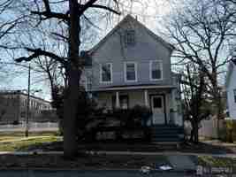 featured image of 332 N 4th Ave #2