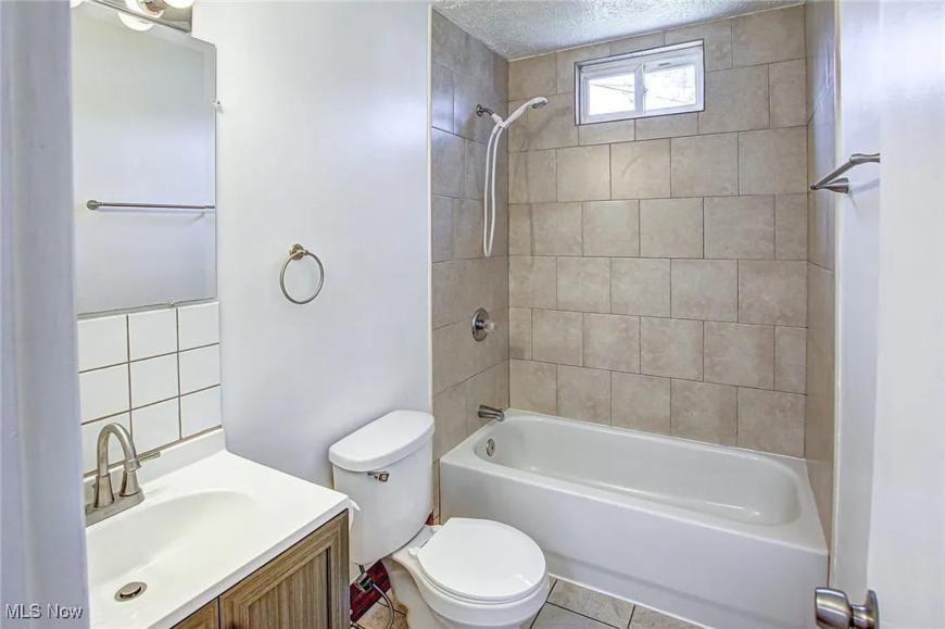 12413 Matherson Ave - Photo 2 of 10