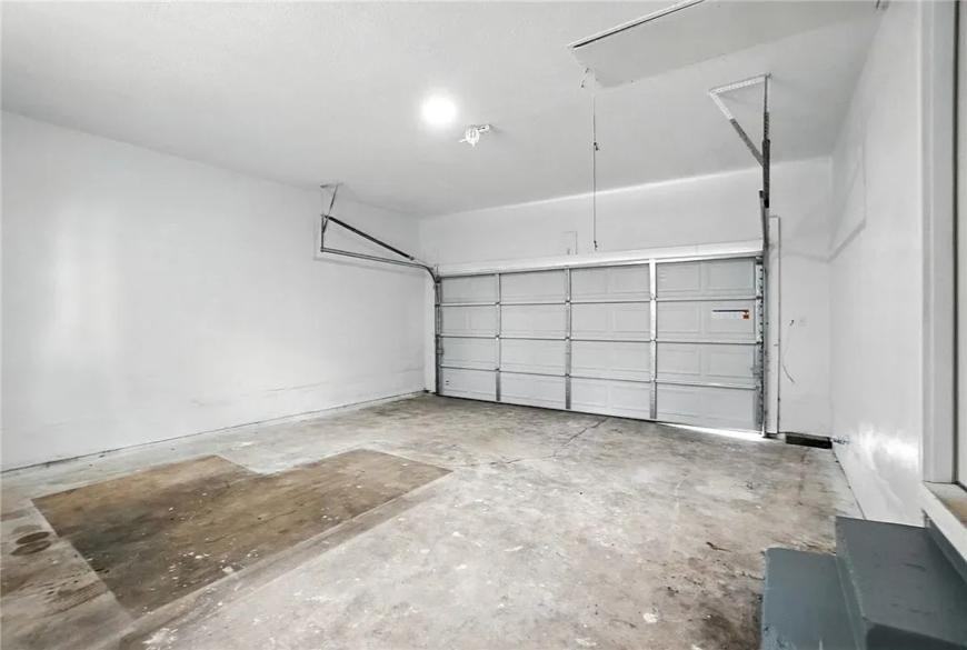 4126 Kammer Ave - Photo 4 of 10