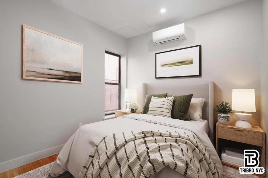 865 Hart St - Photo 3 of 8