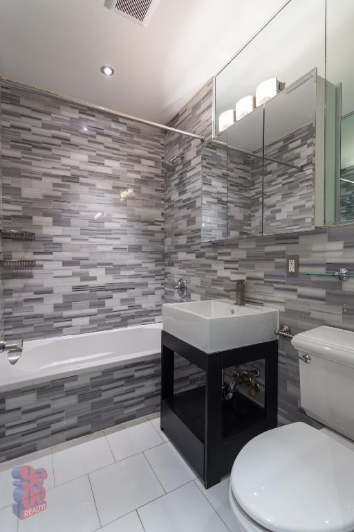 2071 Adam Clayton Powell Jr Blvd - Photo 5 of 10