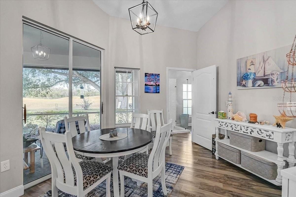 4427 Highland Oaks Cir - Photo 5 of 40