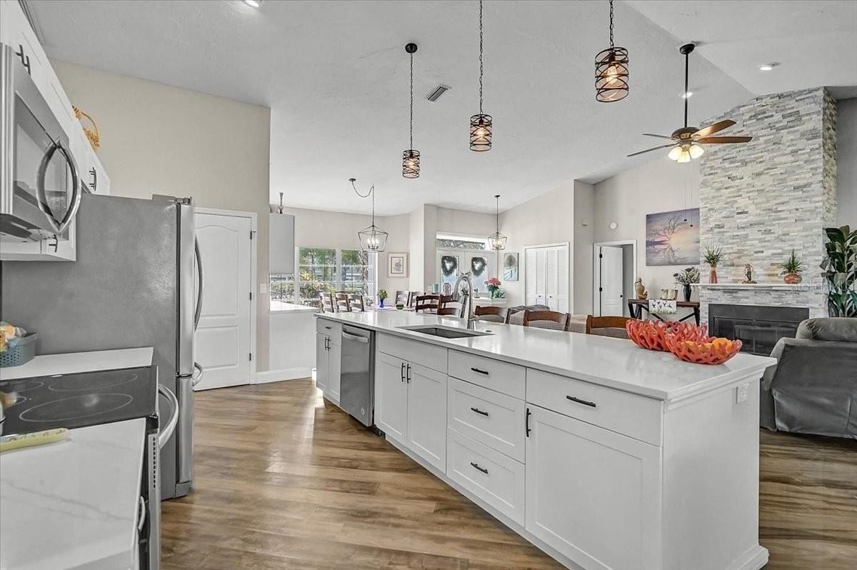 4427 Highland Oaks Cir - Photo 7 of 40