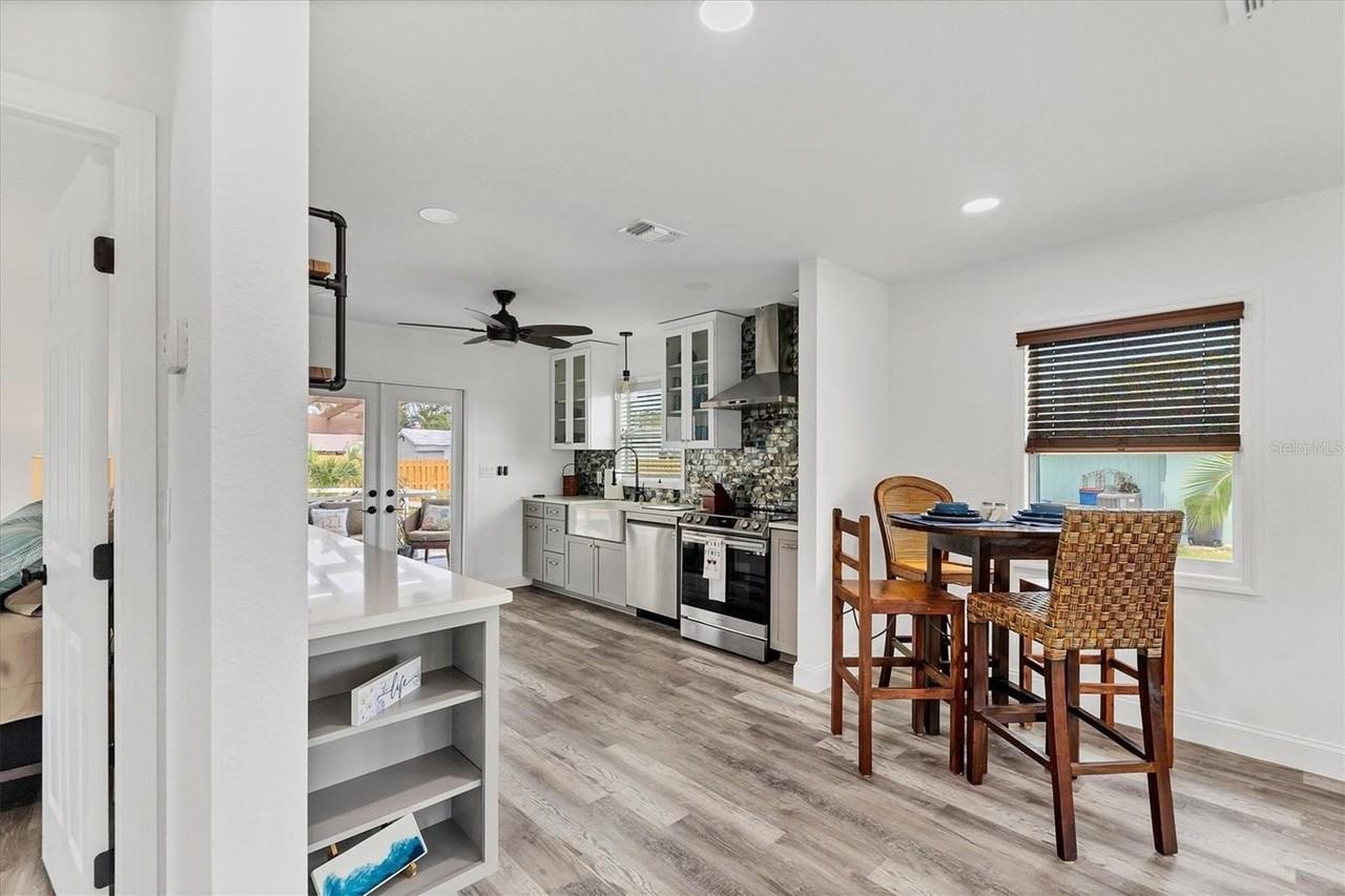 843 Palmetto St - Photo 7 of 25