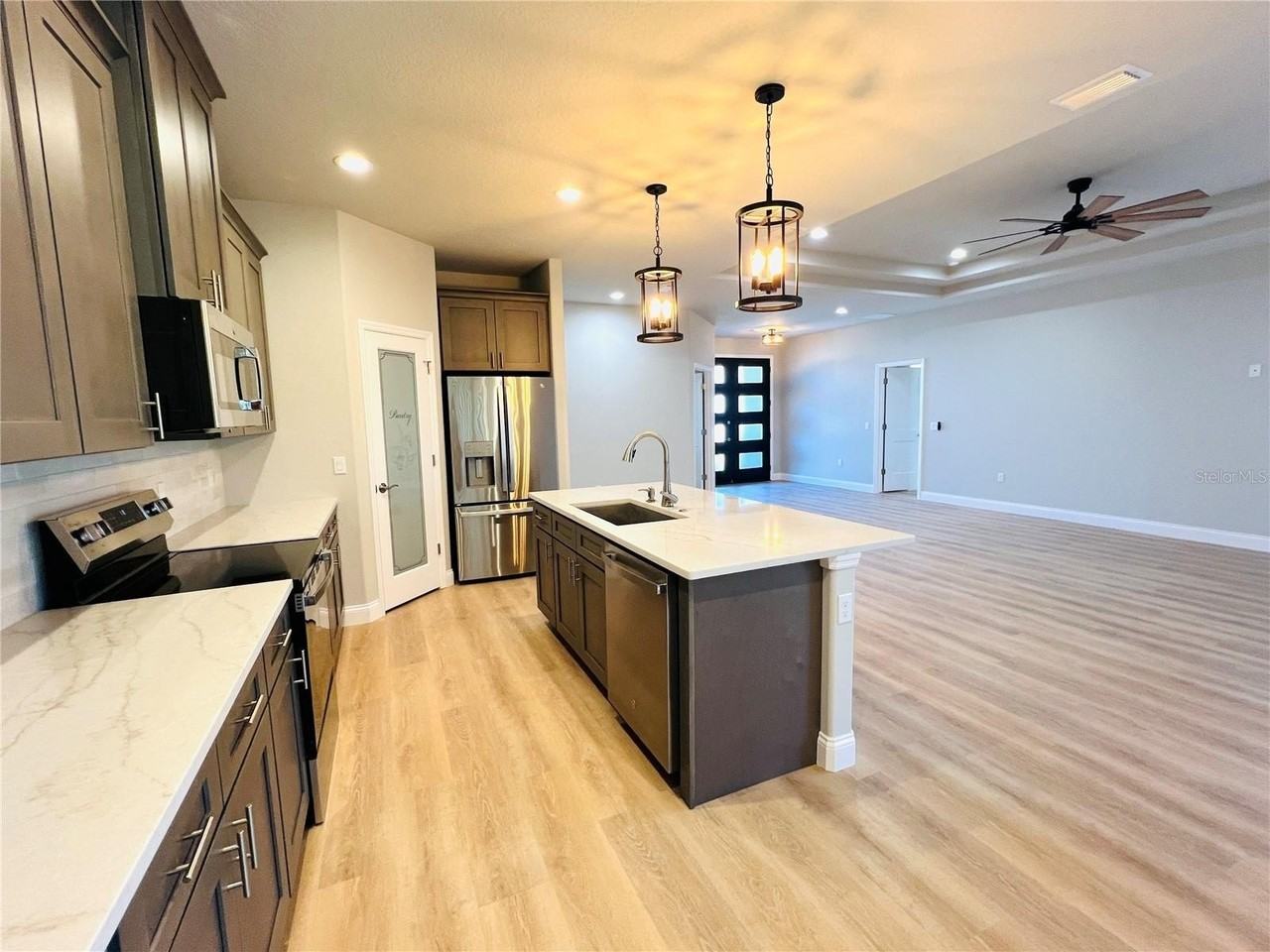 44 Forsythe Ln - Photo 3 of 20