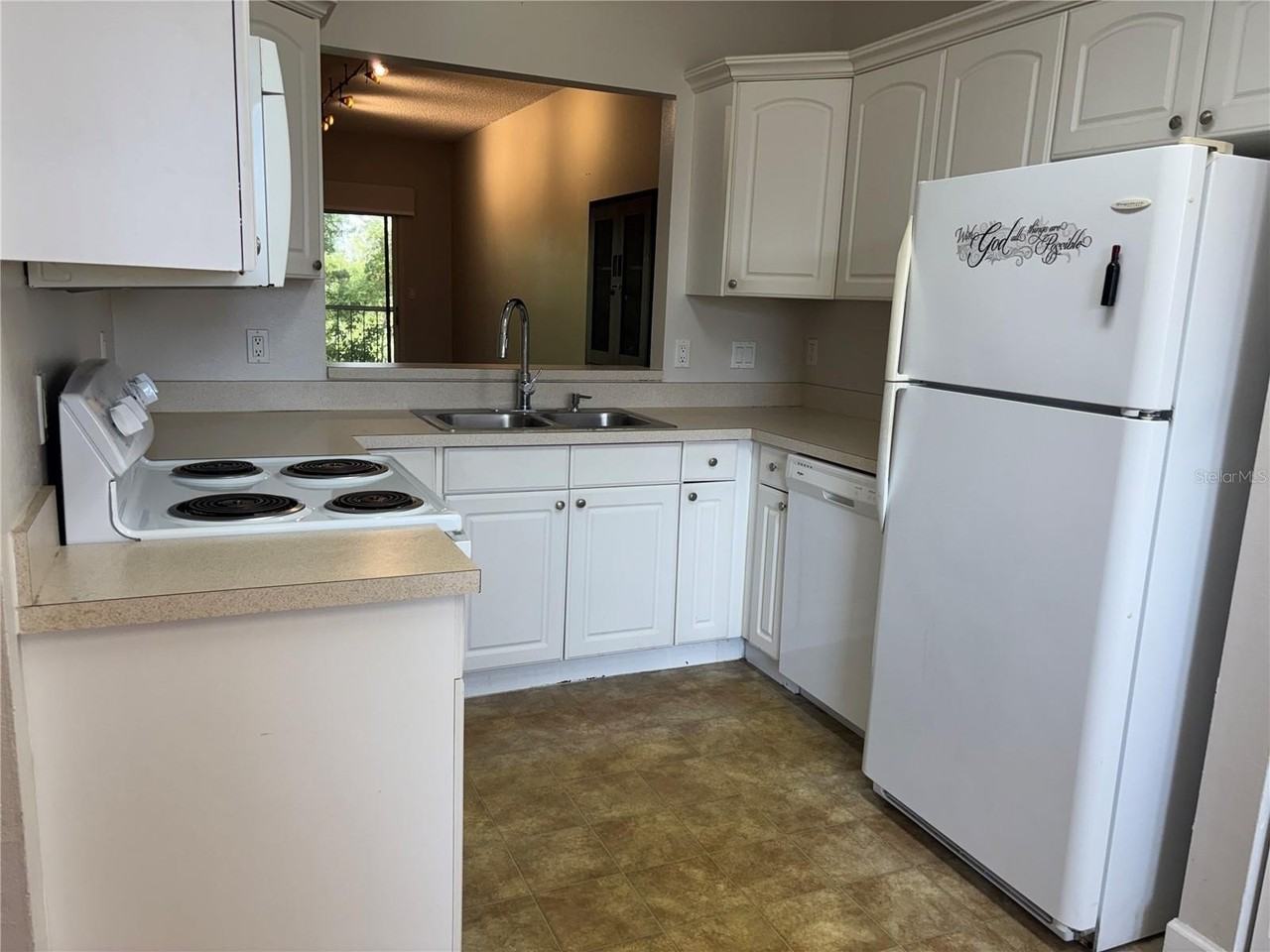 8838 Coral Palms Ct #B - Photo 2 of 32