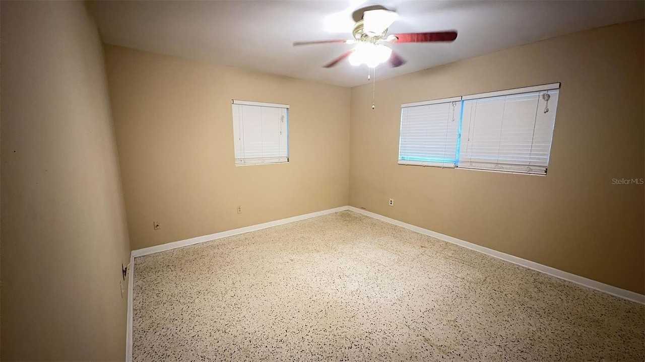 3330 Nw 27th Ave - Photo 6 of 11