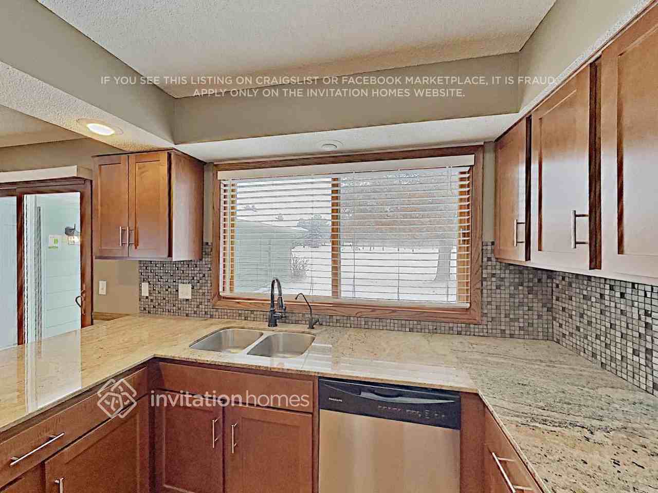 7015 W Shadow Lake Dr - Photo 6 of 19