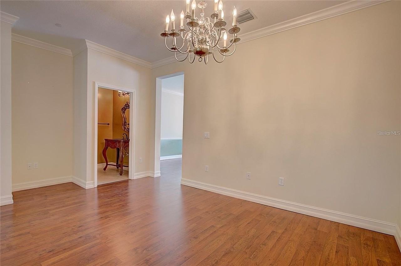 4307 Corrine Dr - Photo 7 of 50