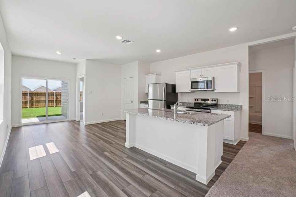 2006 Hemingway Cir - Photo 4 of 9