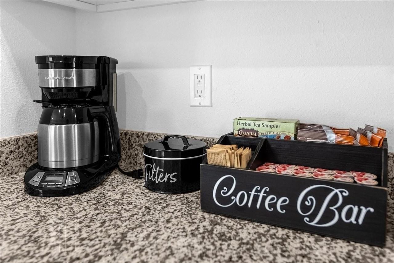 97 N Goldwyn Ave - Photo 6 of 17