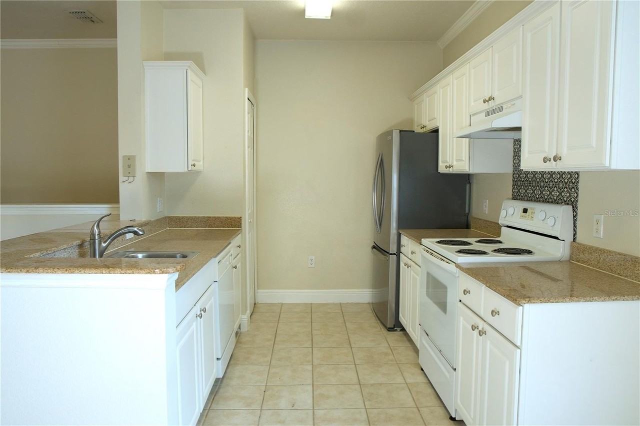233 Southern Pecan Cir #101 - Photo 2 of 17