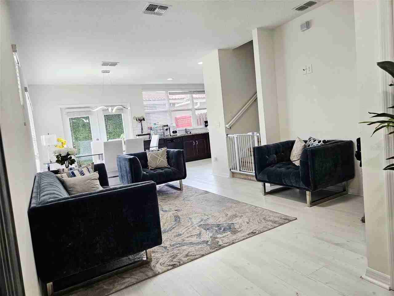 3102 Camino Real Dr N - Photo 3 of 43