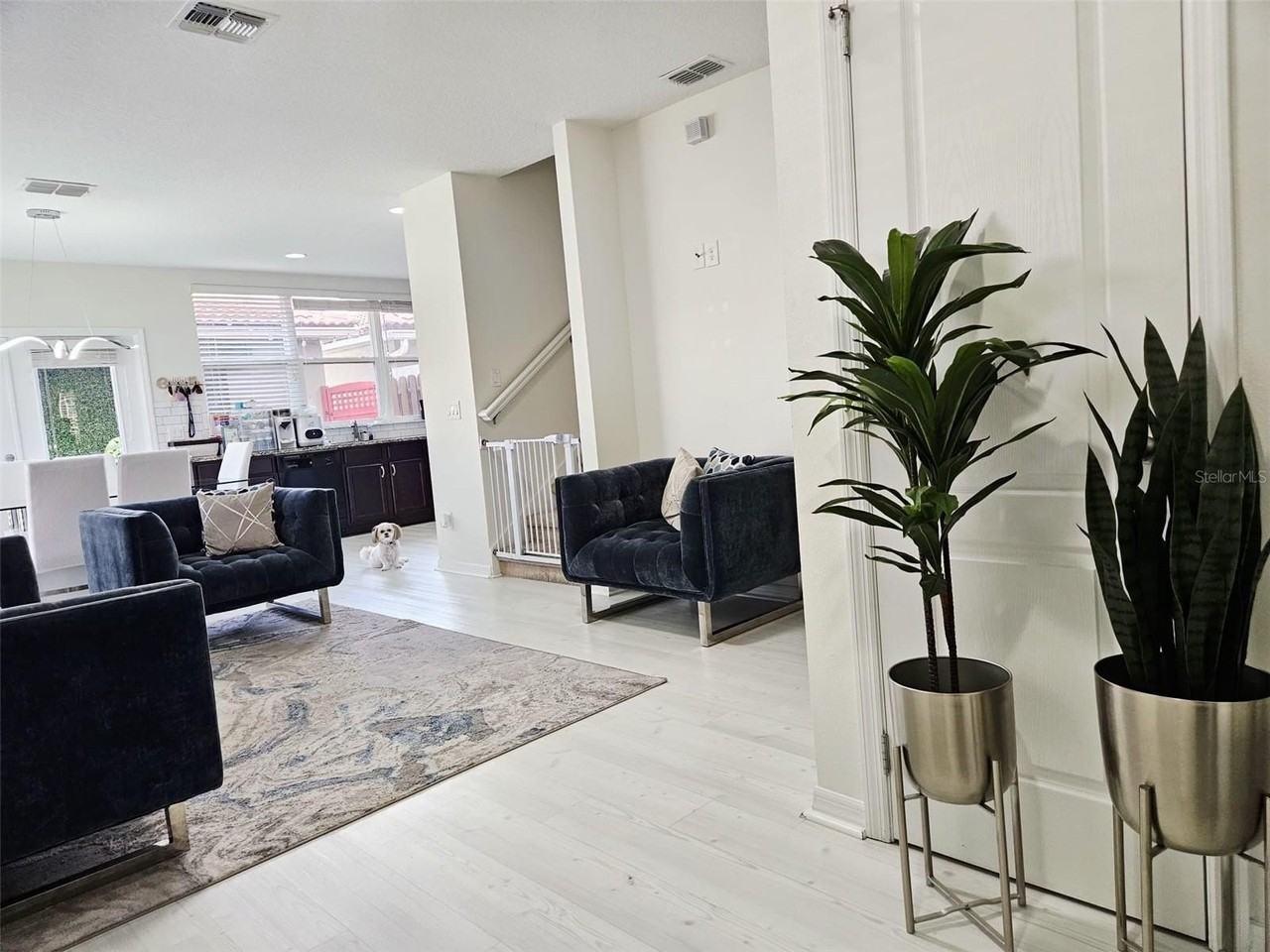 3102 Camino Real Dr N - Photo 4 of 43