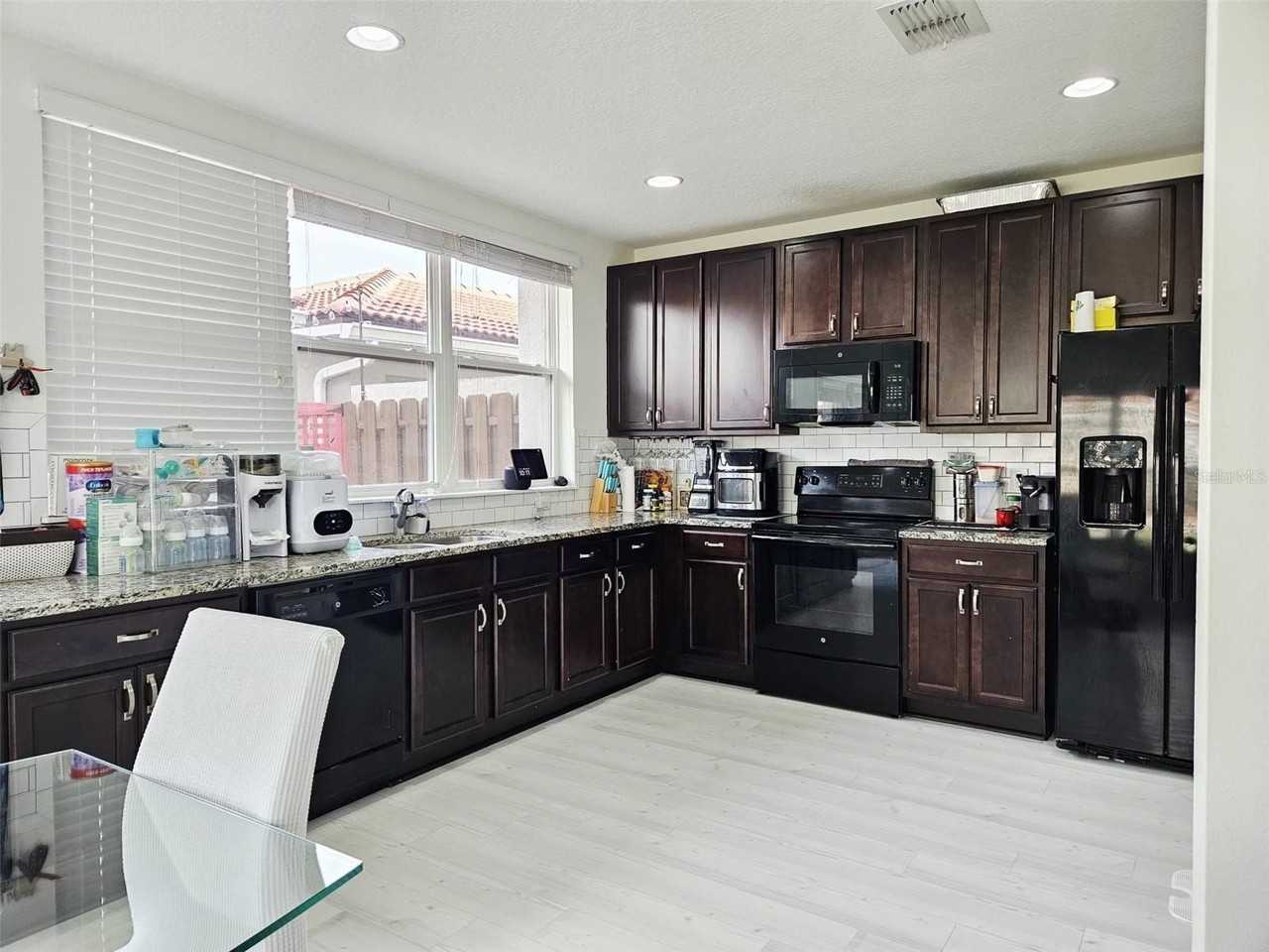 3102 Camino Real Dr N - Photo 7 of 43