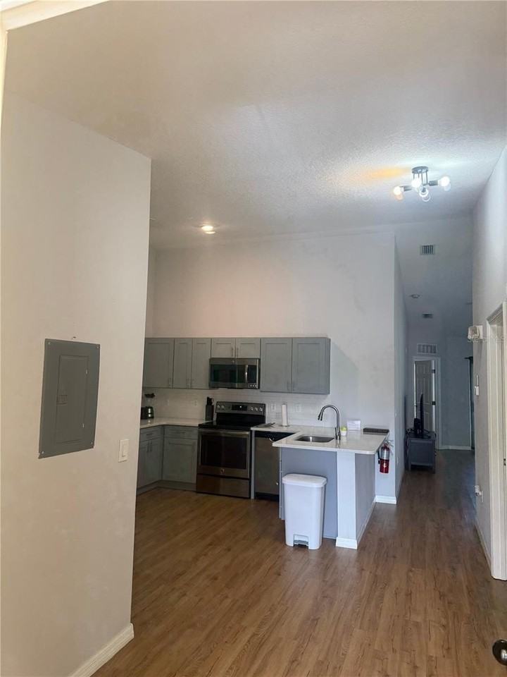 2774 Club Cortile Cir #B - Photo 3 of 34