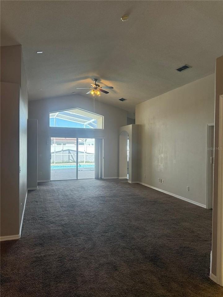 152 Seneca Point Trl - Photo 4 of 20