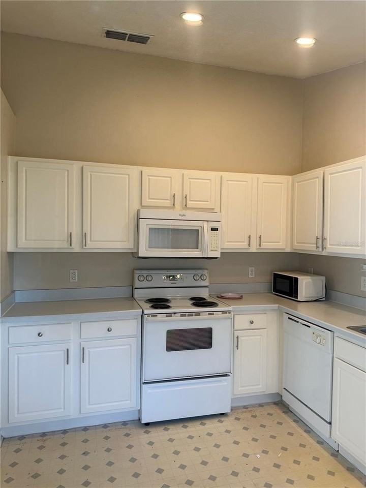 152 Seneca Point Trl - Photo 7 of 20