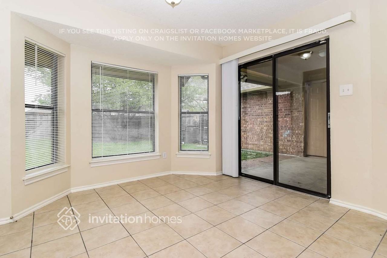 4817 Creekridge Ln - Photo 6 of 17