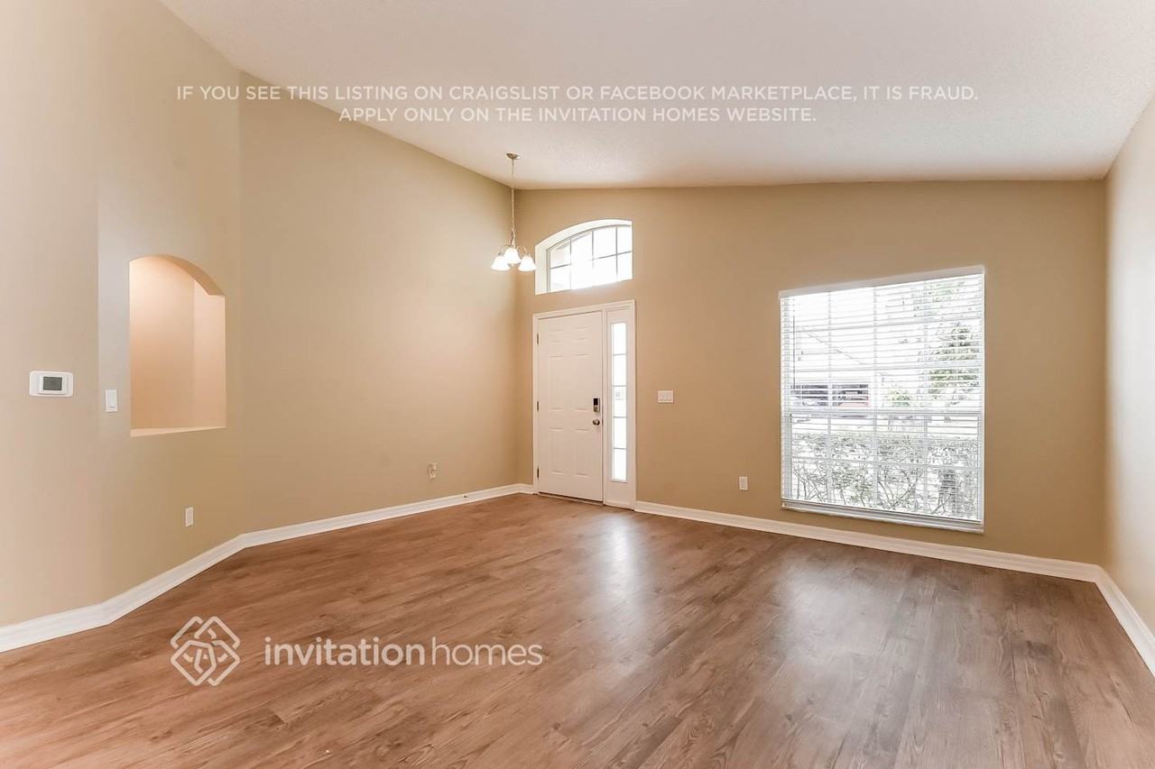 1923 Cranberry Isles Way - Photo 3 of 17