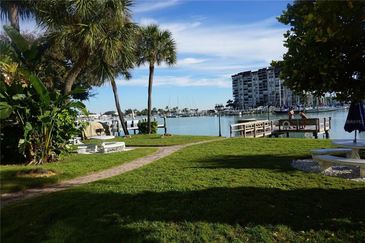 9715 Harrell Ave #14 - Photo 6 of 18