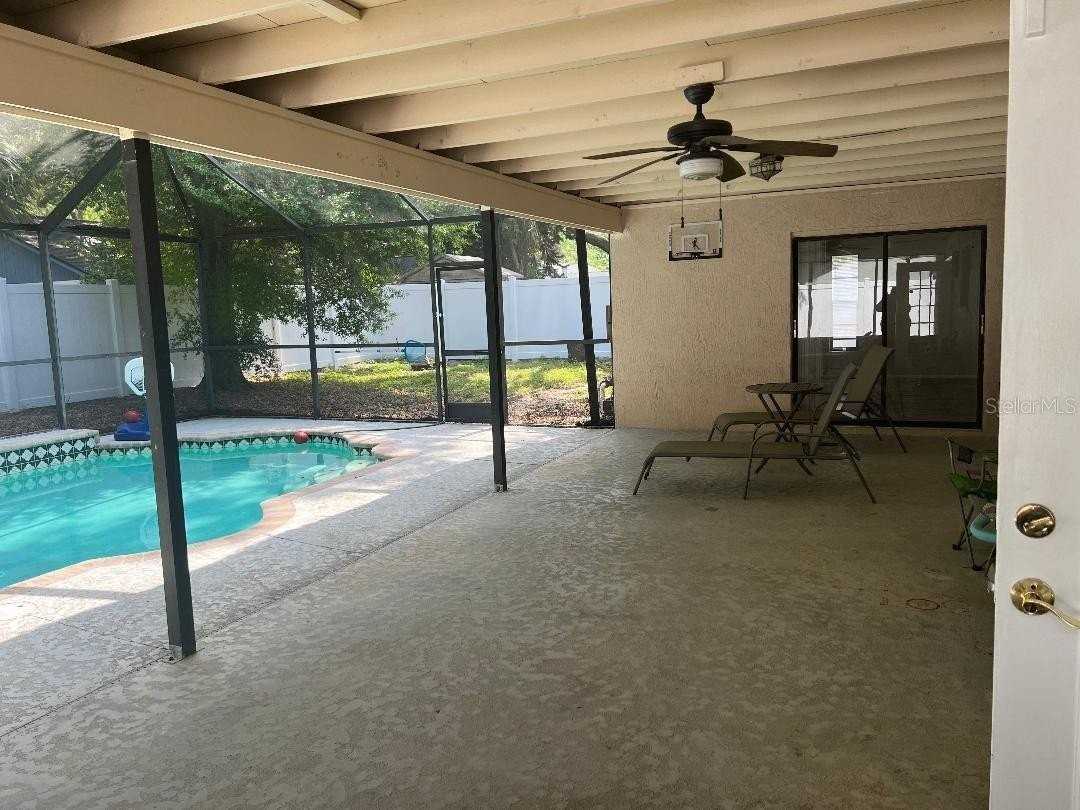 200 Arbor Dr W - Photo 2 of 49