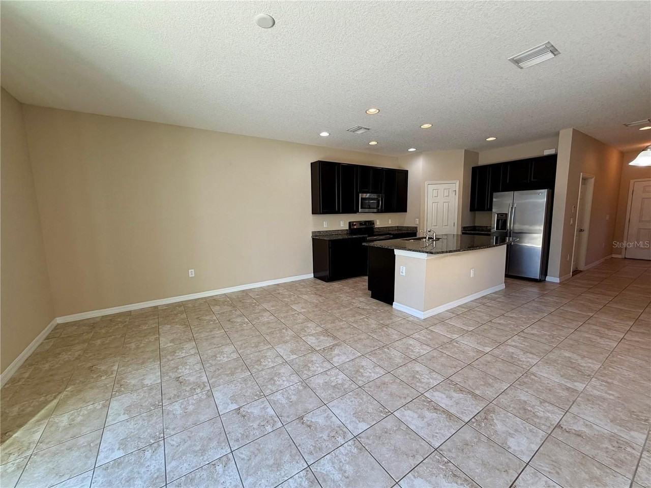 7020 Woodchase Glen Dr - Photo 4 of 18