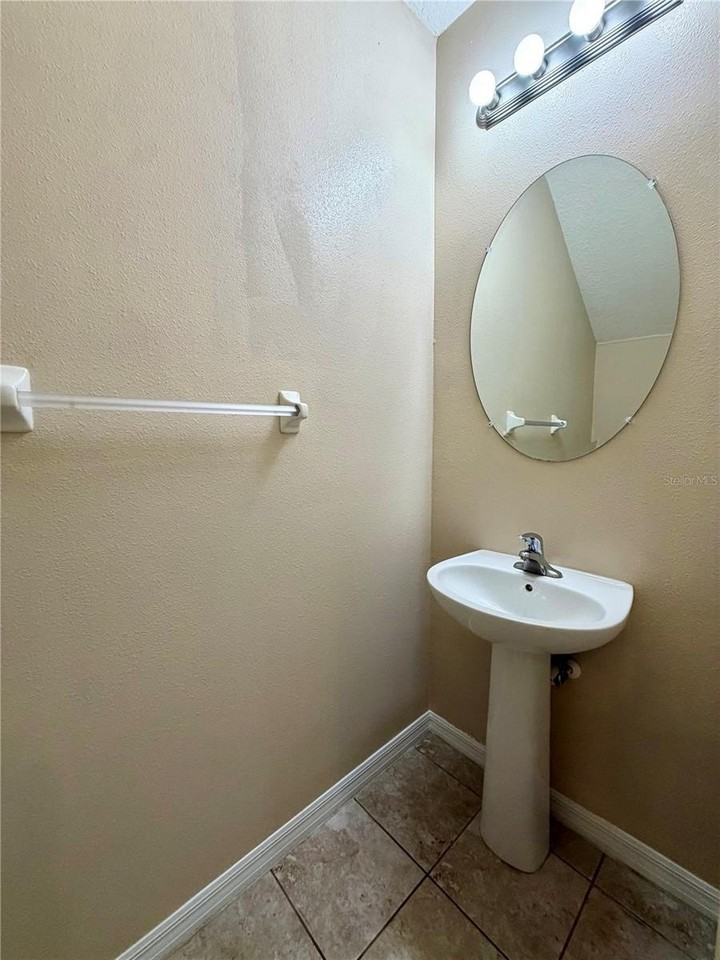 7020 Woodchase Glen Dr - Photo 6 of 18