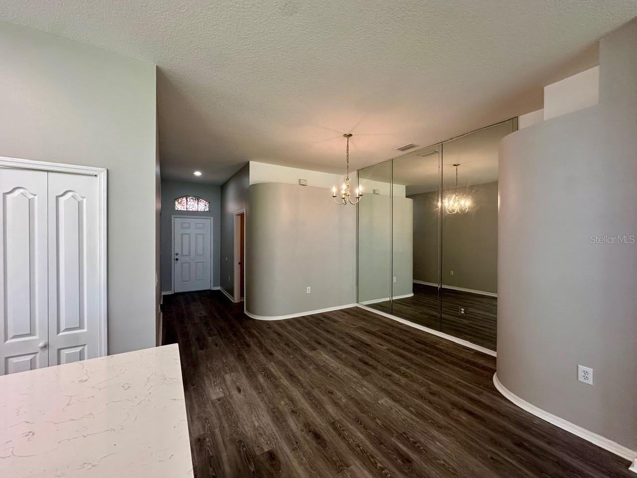 705 Straw Lake Dr - Photo 3 of 25