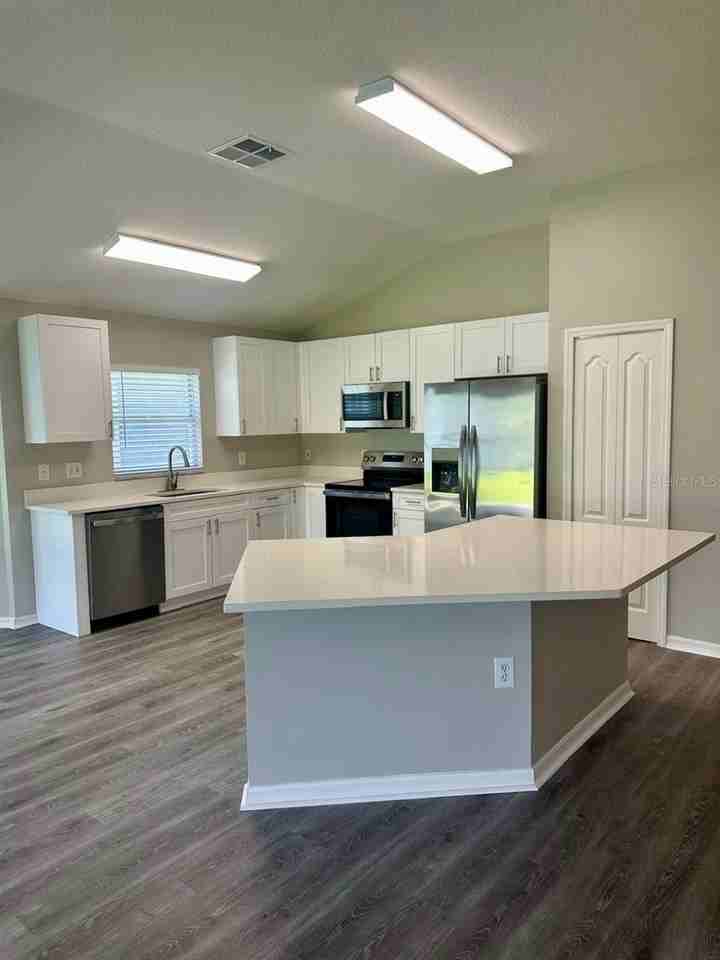 705 Straw Lake Dr - Photo 4 of 25