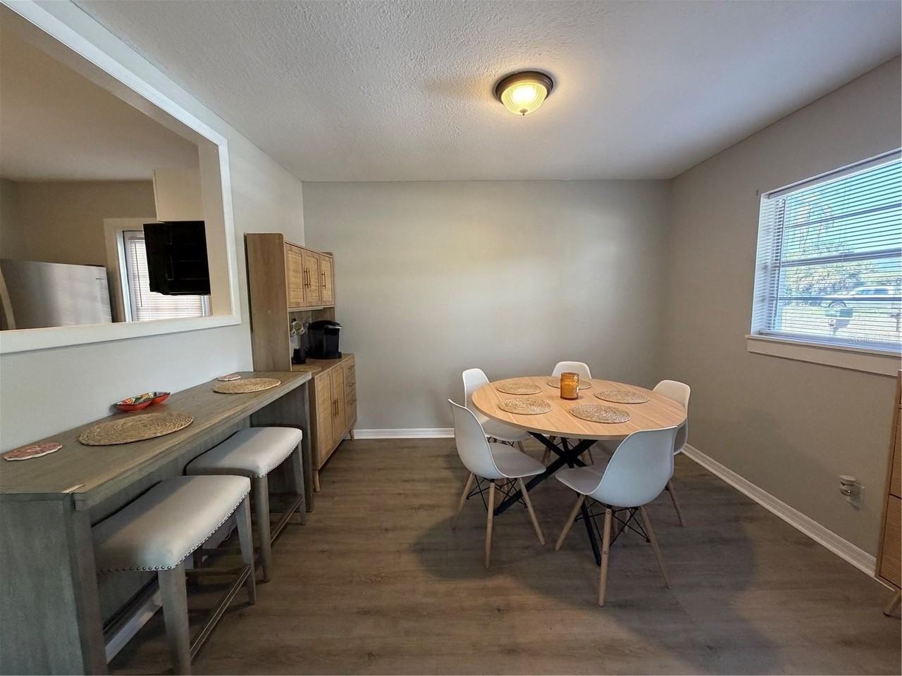 1720 W Arch St - Photo 6 of 21