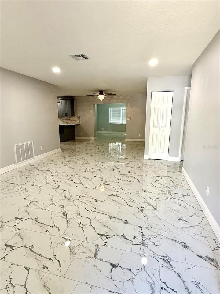 7102 Carmel Ave - Photo 5 of 8