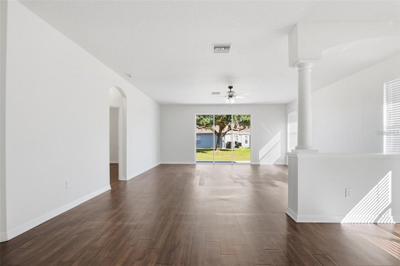 19043 New Passage Blvd - Photo 7 of 18